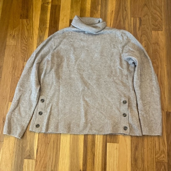 J. Crew Women’s Tan Turtle Neck Sweater Size M - Picture 1 of 7